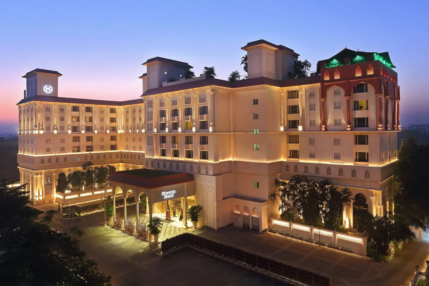 Sheraton Grand Pune Bund Garden EXTERIOR