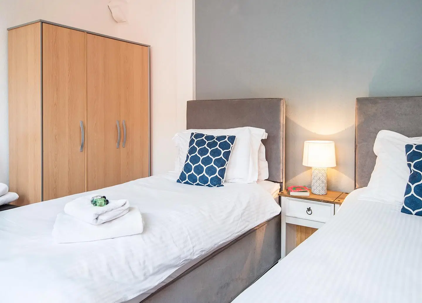 Royal Ashton Hotel ROOM_EXAMPLE