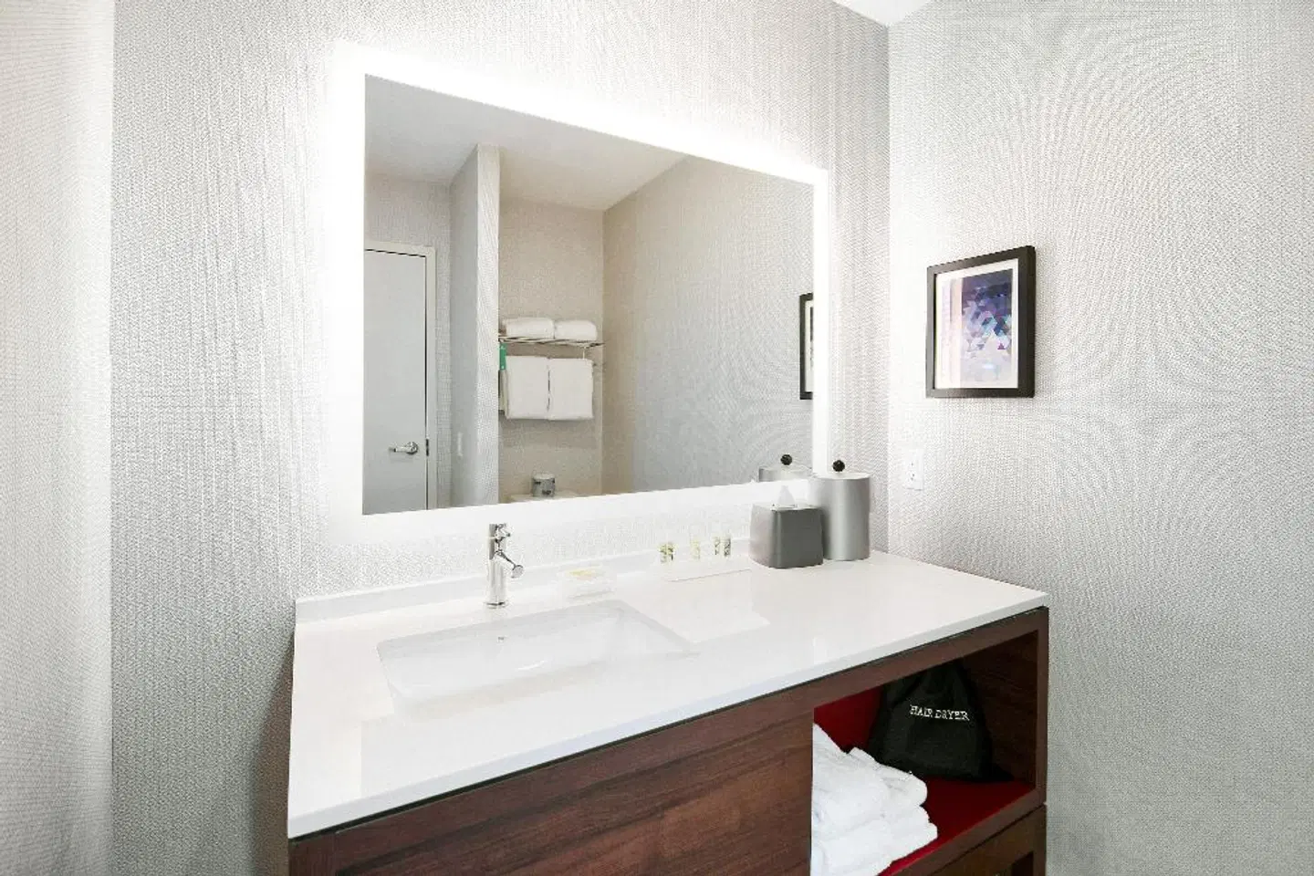 Holiday Inn & Suites Calgary Airport North Badezimmer