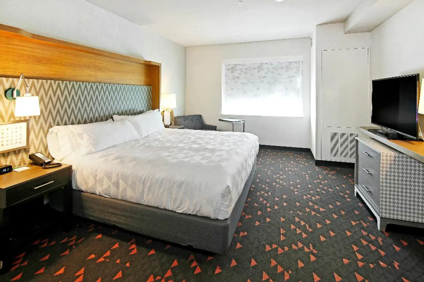 Holiday Inn & Suites Calgary Airport North ROOM_EXAMPLE