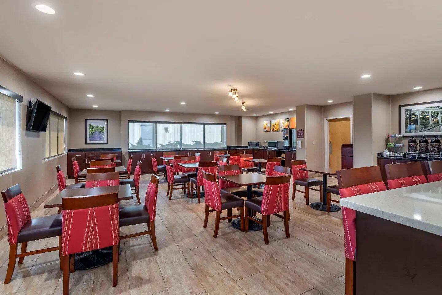 Comfort Suites Florence Restaurant