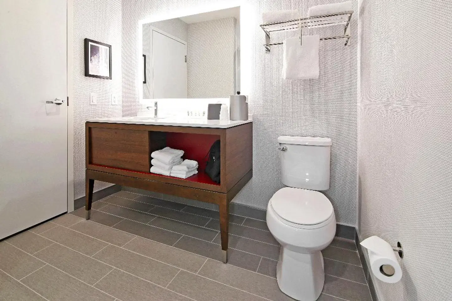 Holiday Inn & Suites Calgary Airport North Badezimmer