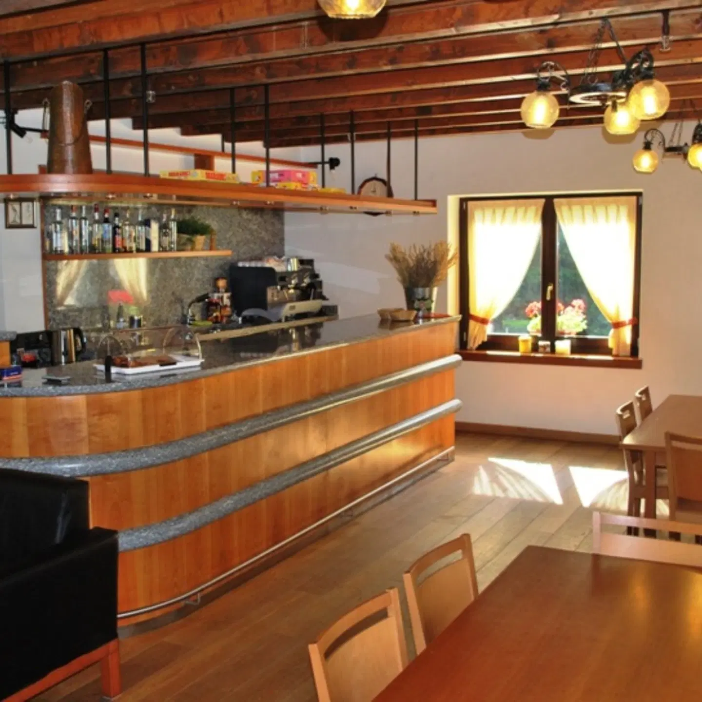 Casa Alpina Bar