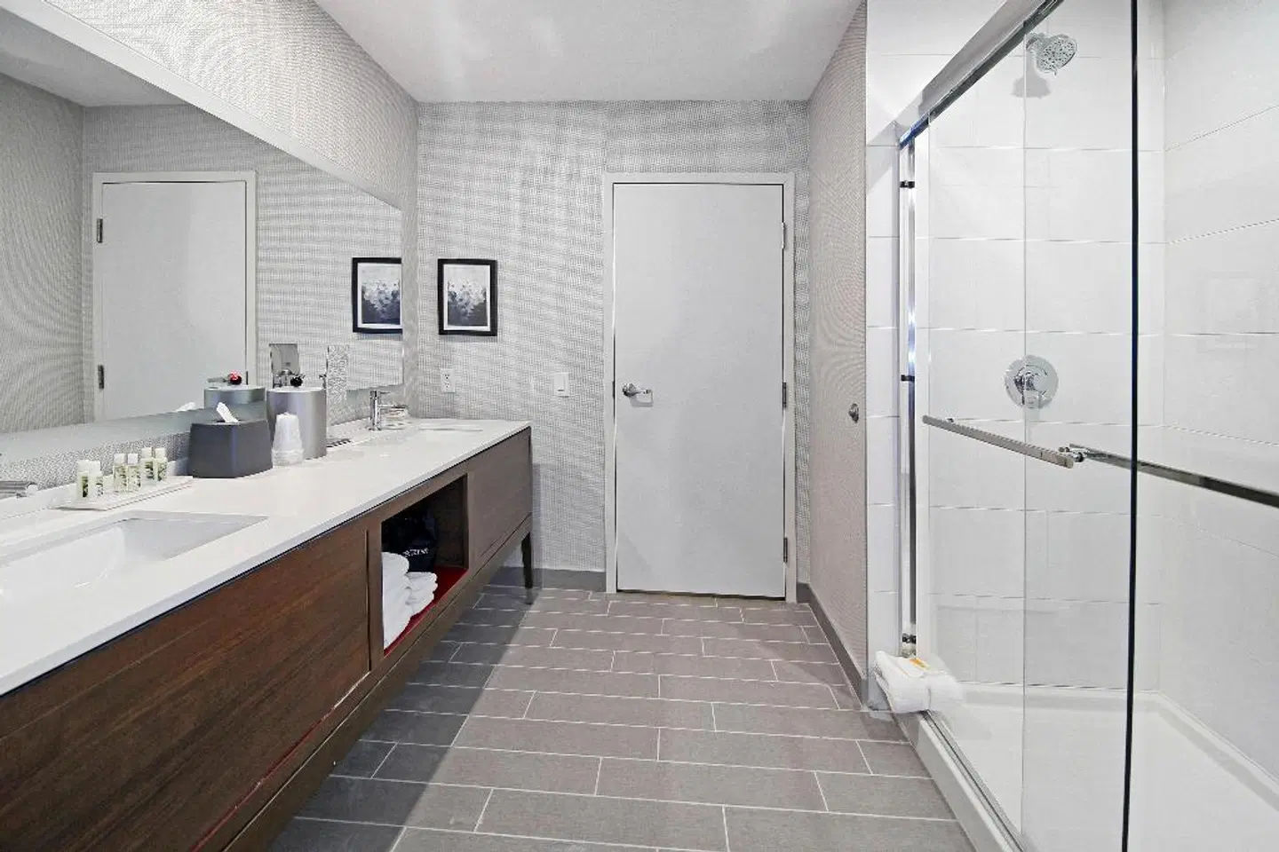 Holiday Inn & Suites Calgary Airport North Badezimmer