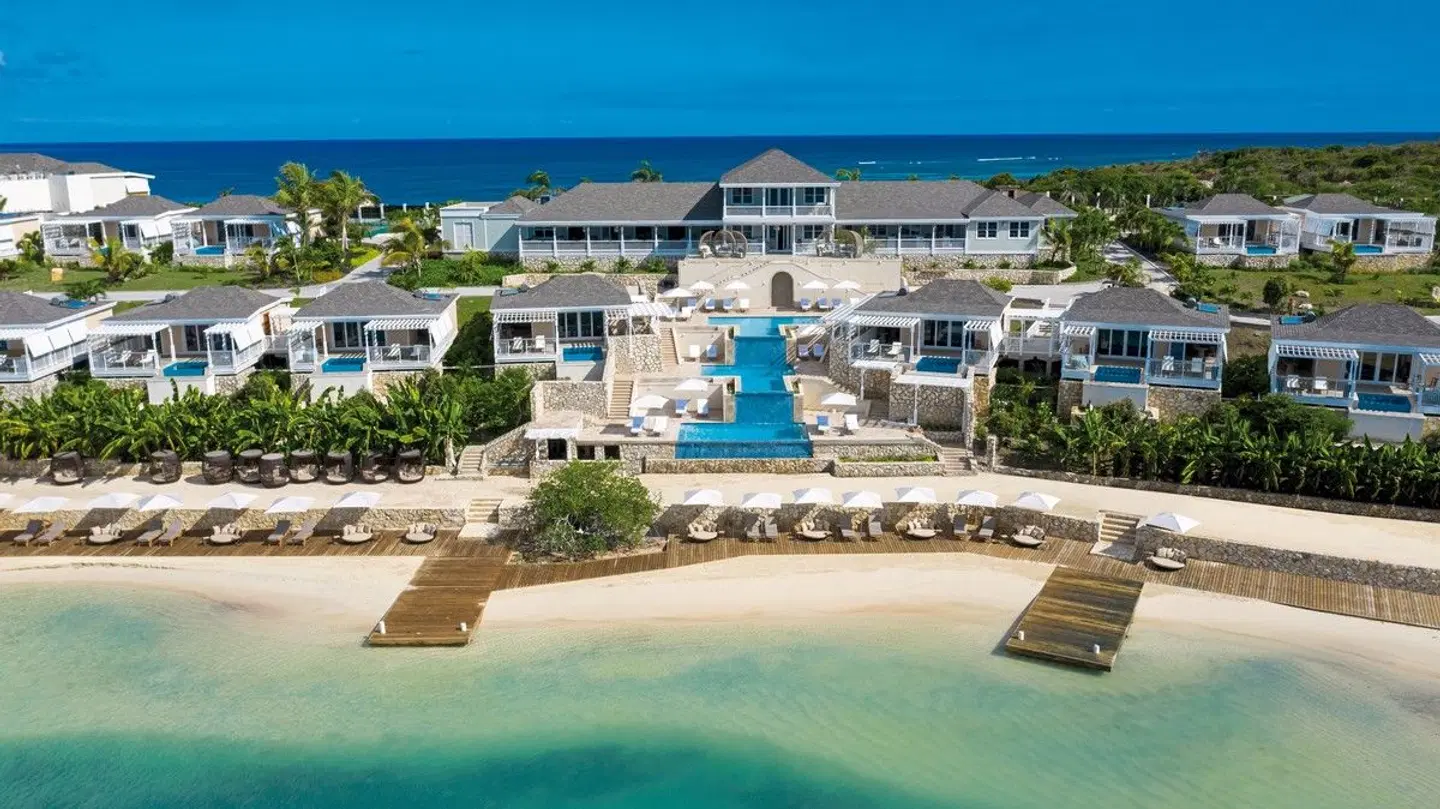 Hammock Cove Resort & Spa EXTERIOR