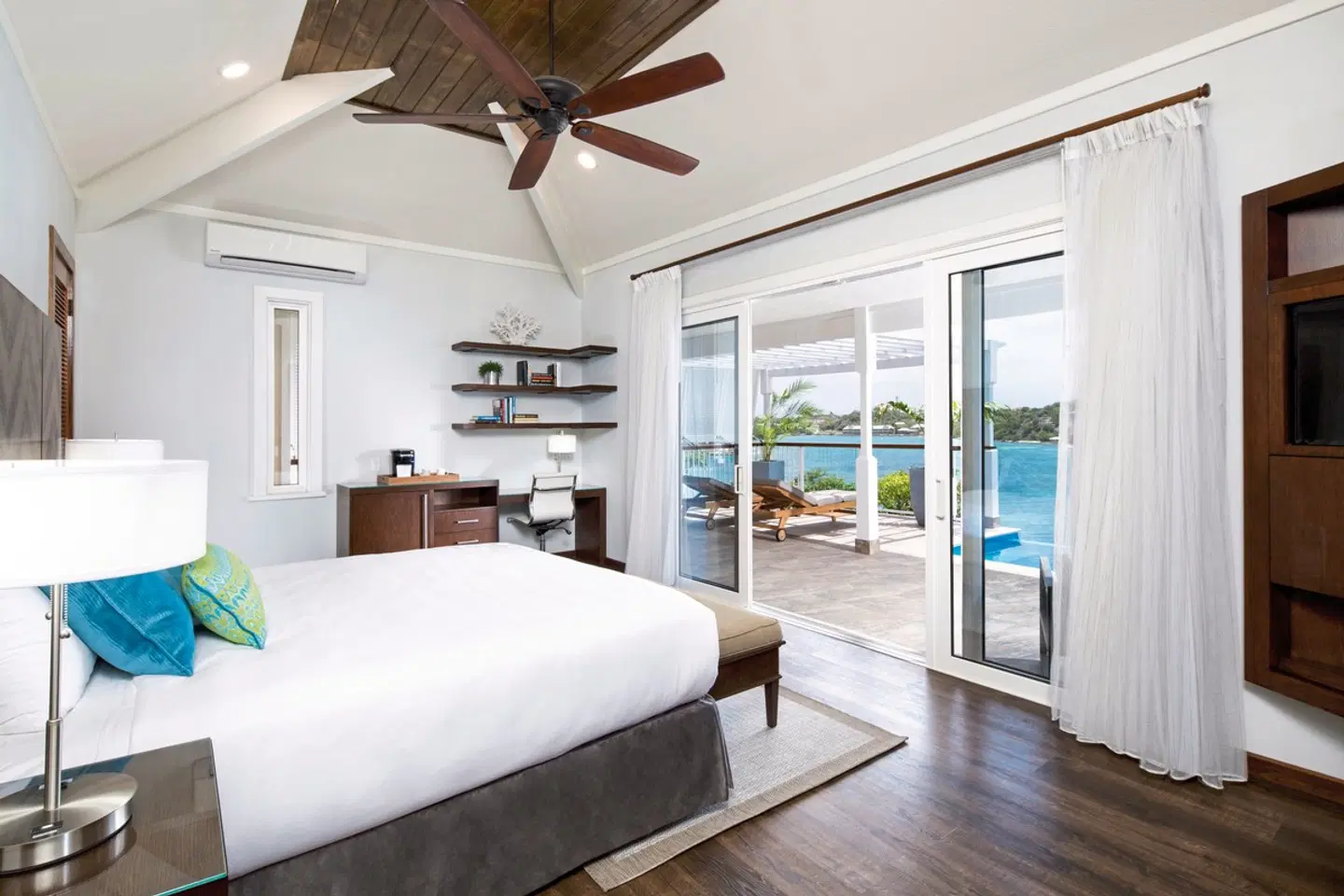 Hammock Cove Resort & Spa ROOM_EXAMPLE