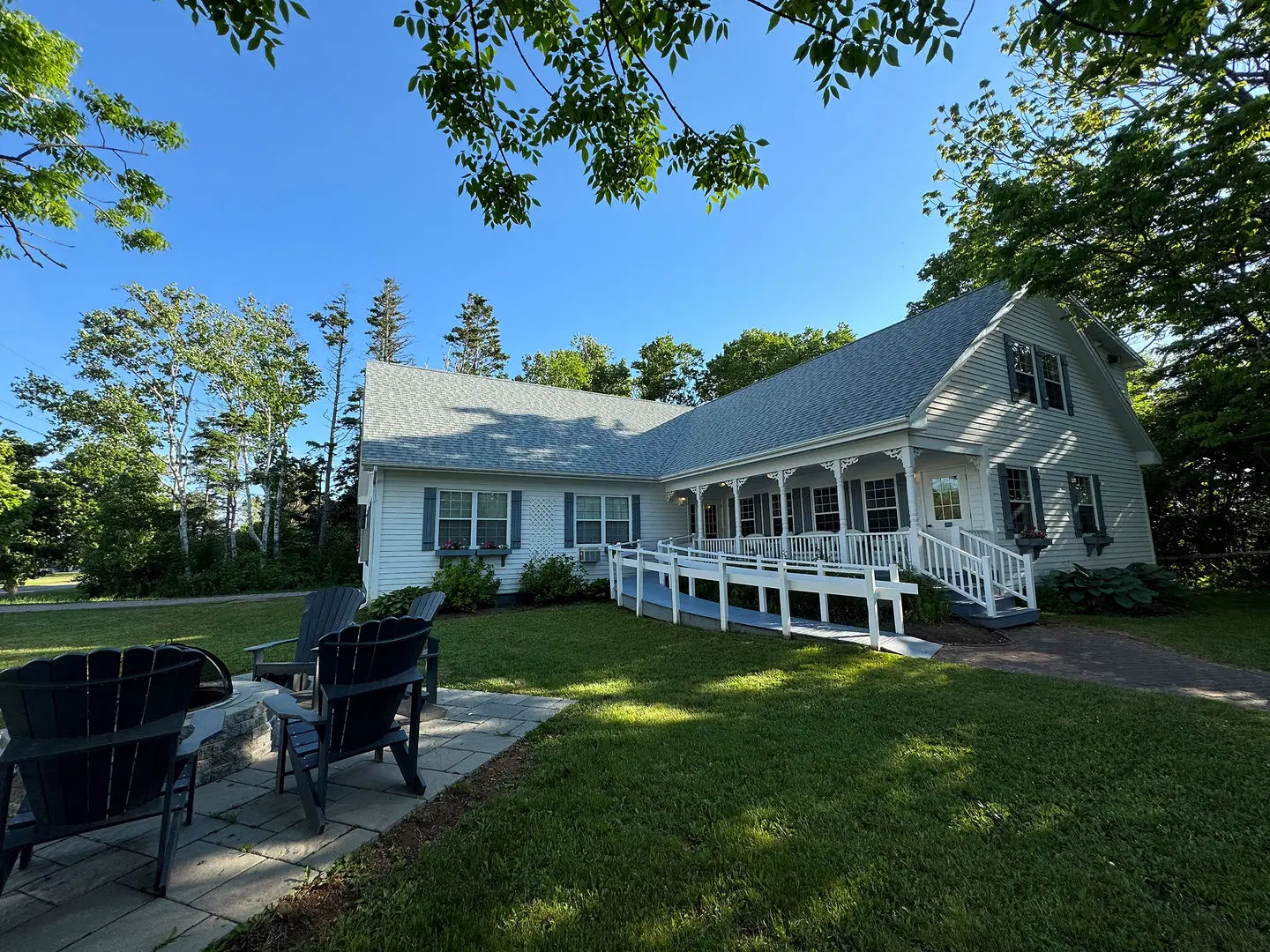 Kindred Spirits Inn & Cottages EXTERIOR