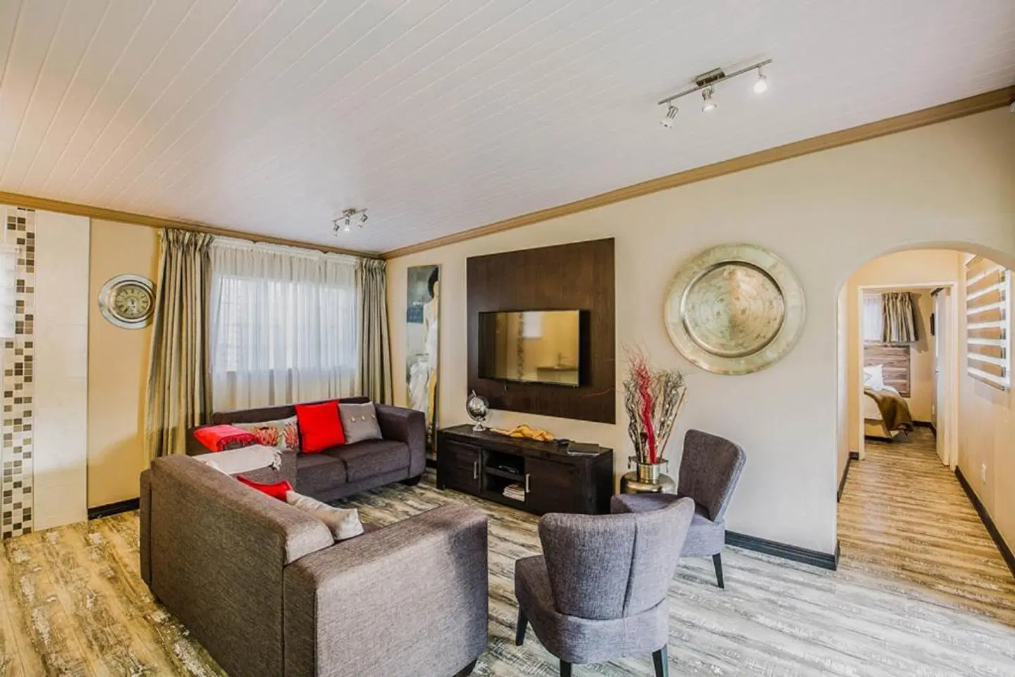 Sunrock Guesthouse ROOM_EXAMPLE