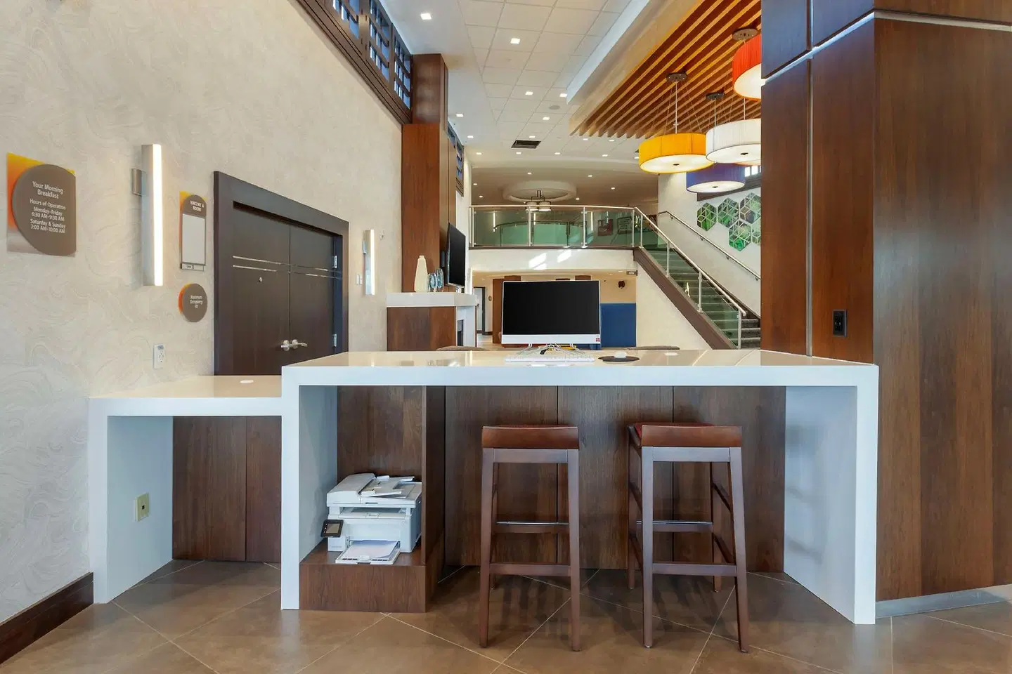 GL' Best Western Mississauga Corporate Centre Bar