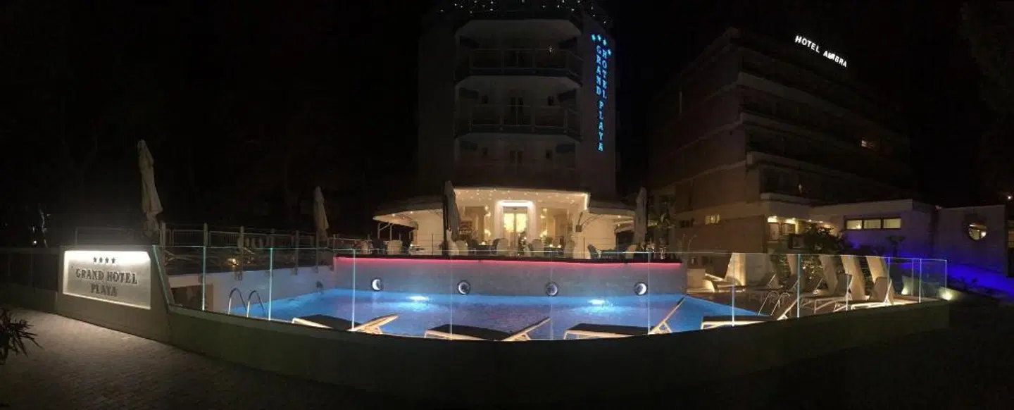 Grand Hotel Playa OUTDOOR_POOL