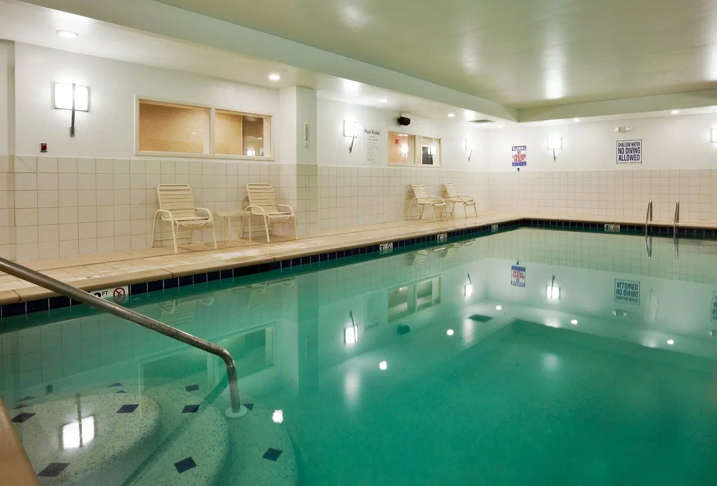 Holiday Inn Express & Suites Kodak East-Sevierville by IHG Hallenbad