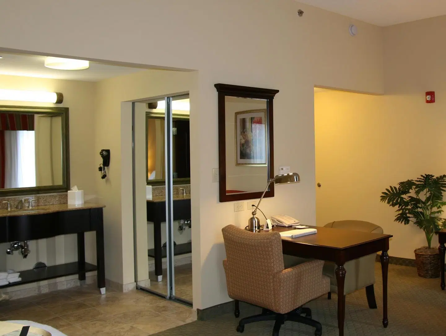 Hampton Inn & Suites Huntsville Hampton Cove ROOM_EXAMPLE