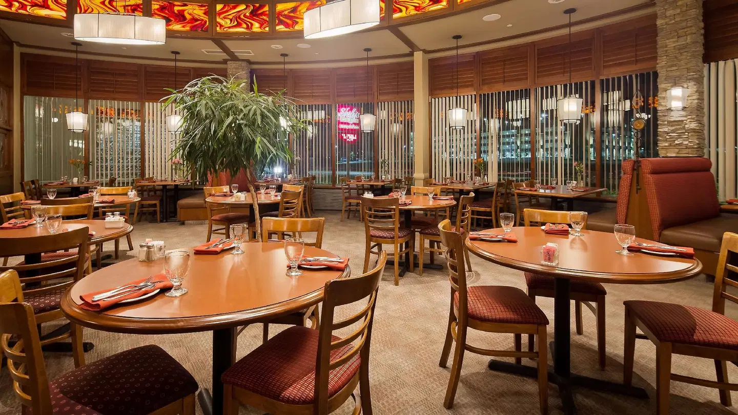 Best Western Plus Lamplighter Inn & Conference Center Restaurant