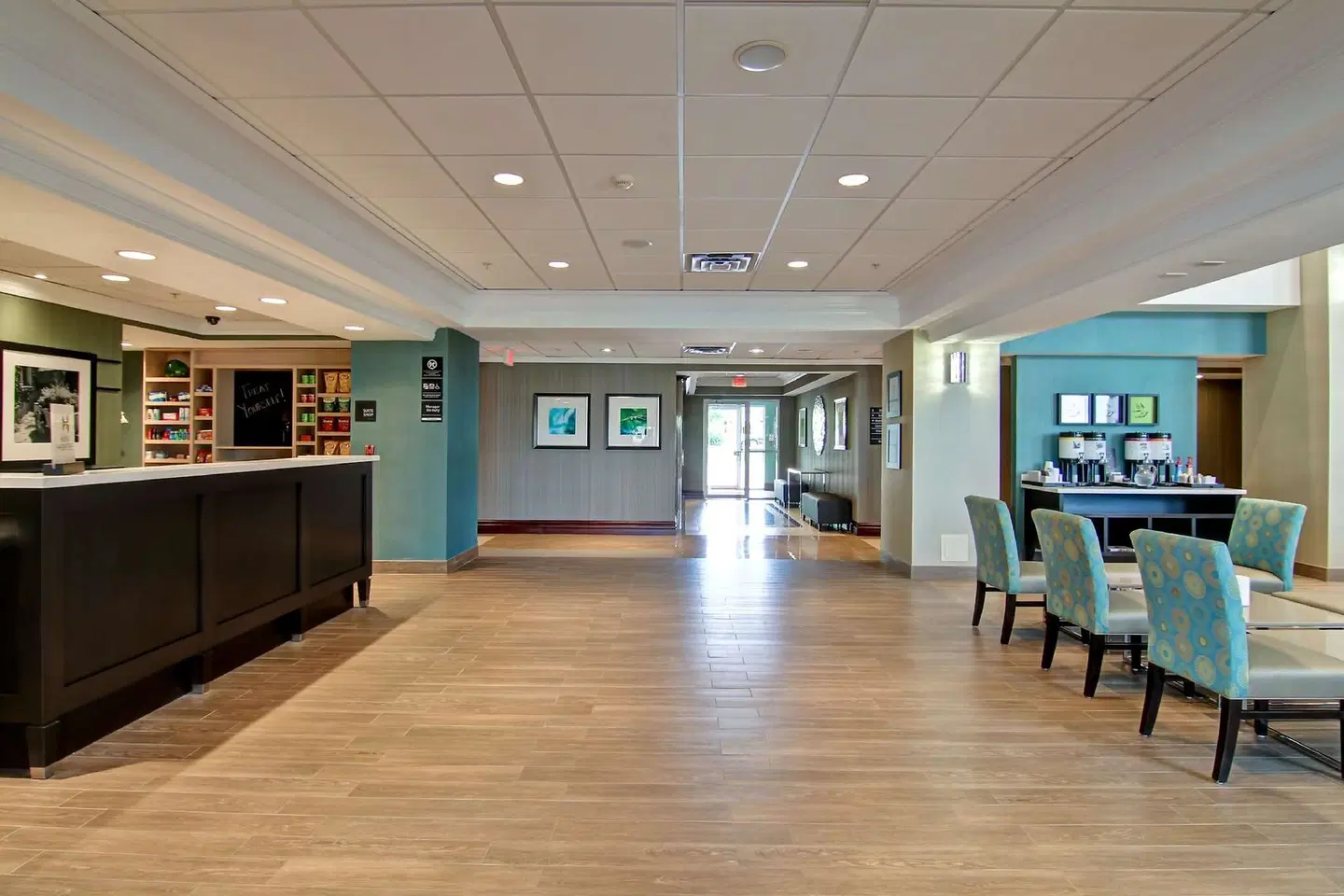 Hampton Inn by Hilton London LOUNGE_LOBBY