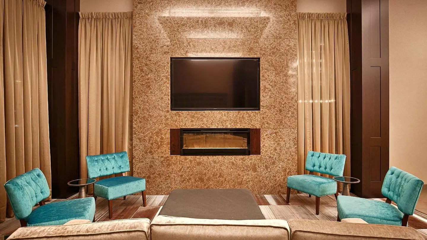 Best Western Plus Lamplighter Inn & Conference Center ROOM_EXAMPLE