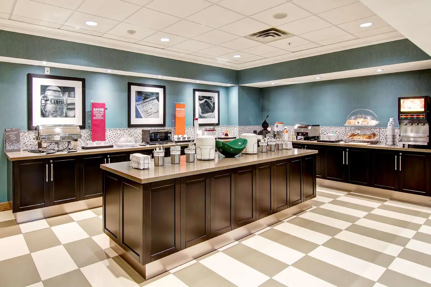 Hampton Inn by Hilton London Restaurant