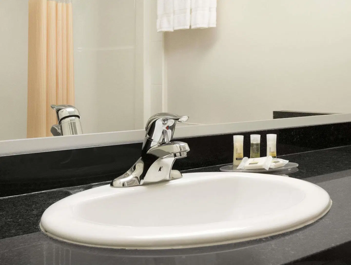 Days Inn & Suites by Wyndham Langley HEALTH_BEAUTY