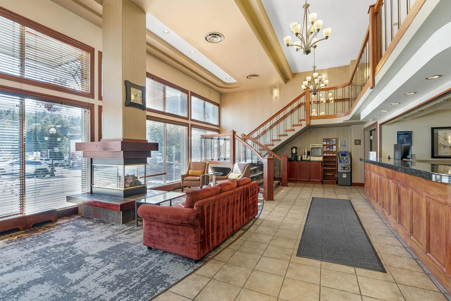 Best Western Plus Baker Street Inn LOUNGE_LOBBY
