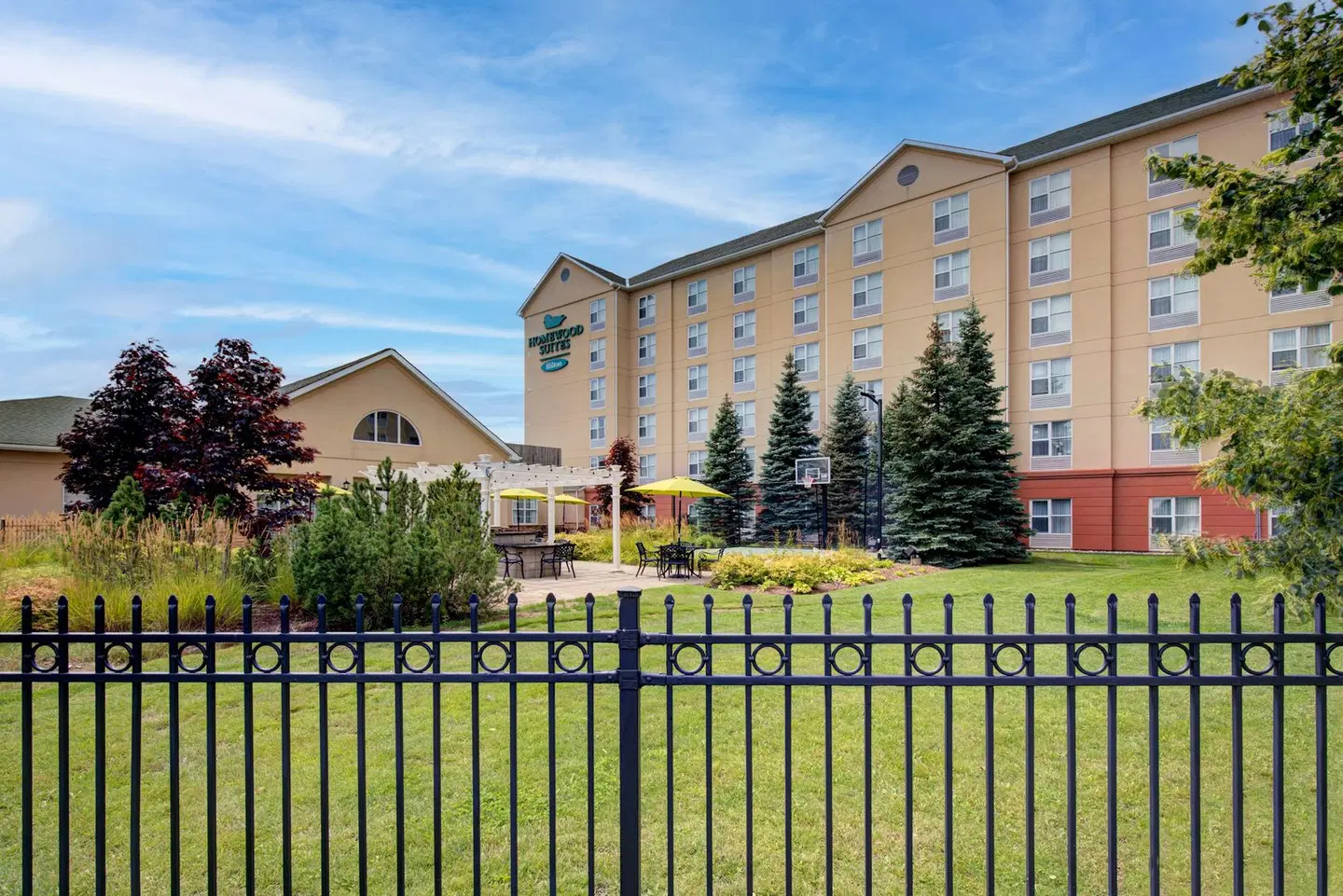 Homewood Suites by Hilton Toronto-Oakville EXTERIOR
