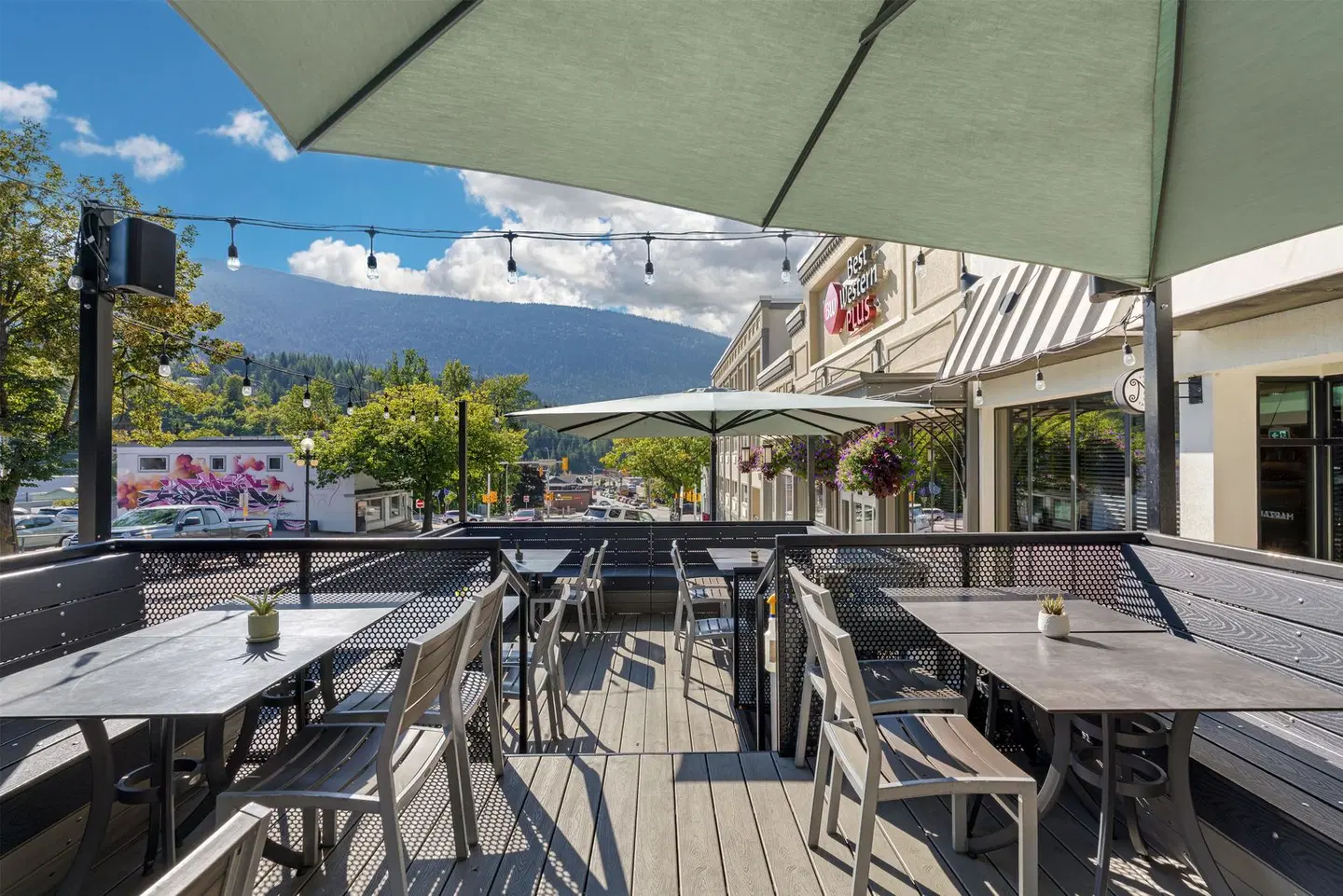 Best Western Plus Baker Street Inn Terrasse