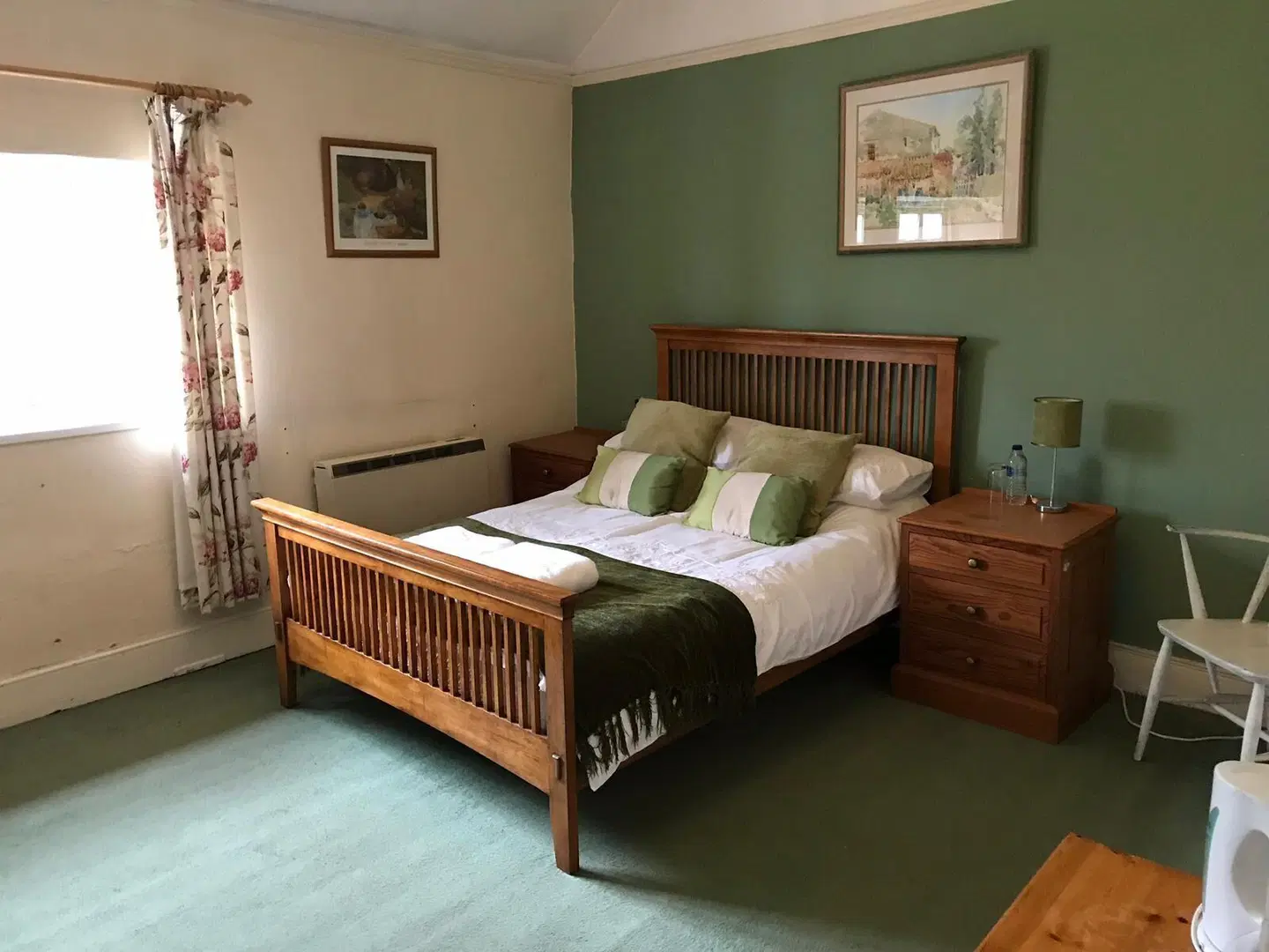 The Carew Arms ROOM_EXAMPLE
