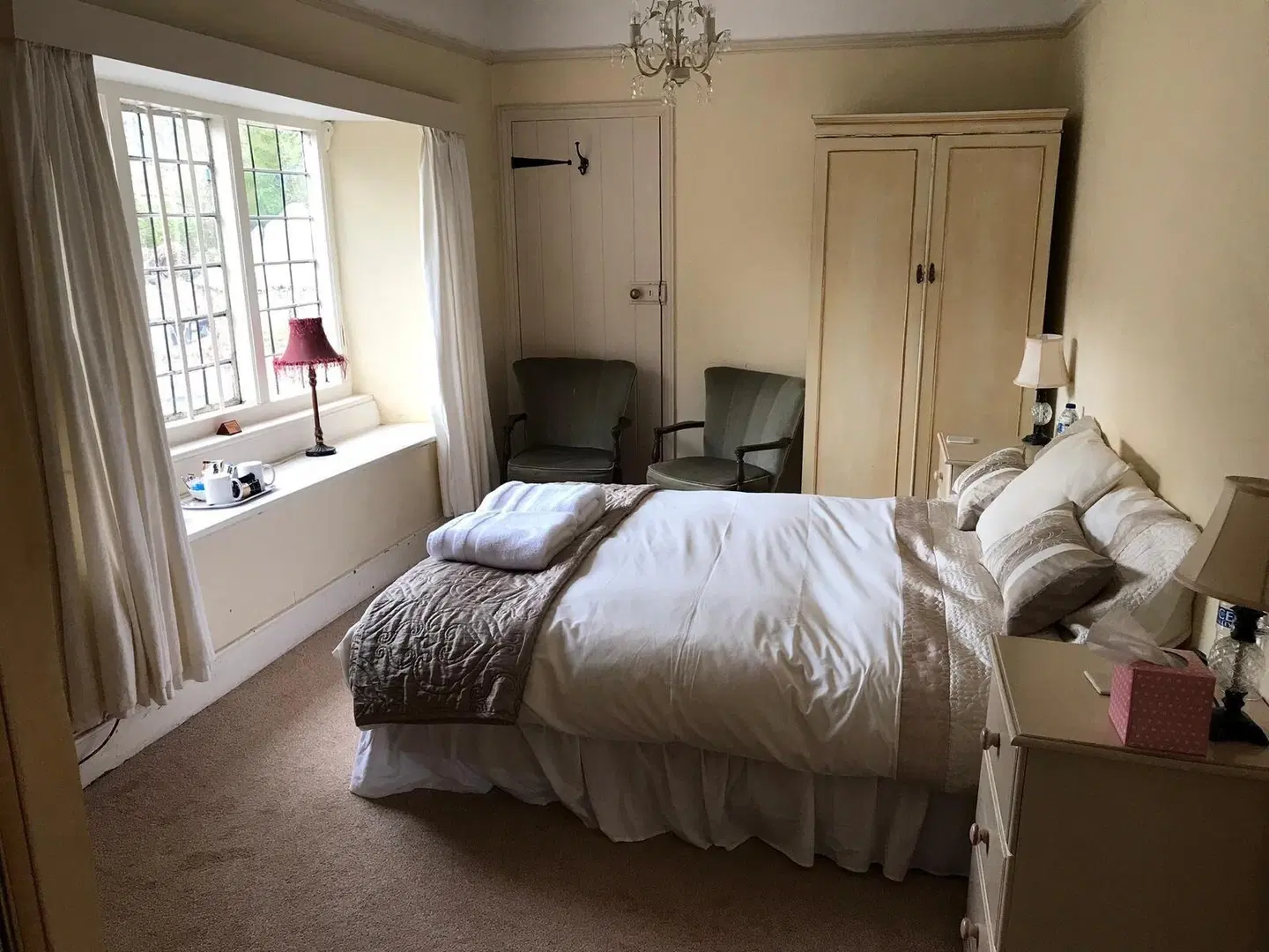 The Carew Arms ROOM_EXAMPLE