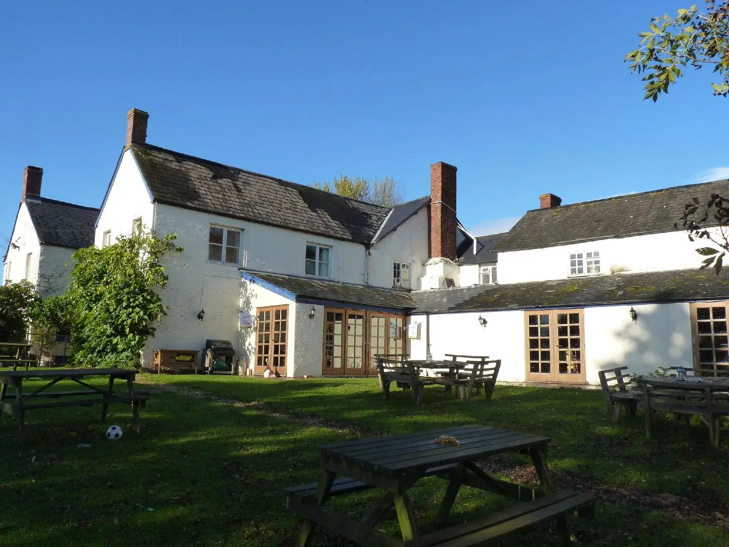 The Carew Arms EXTERIOR