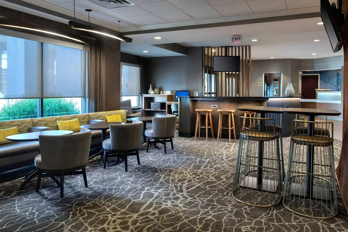 SpringHill Suites by Marriott Danbury Bar