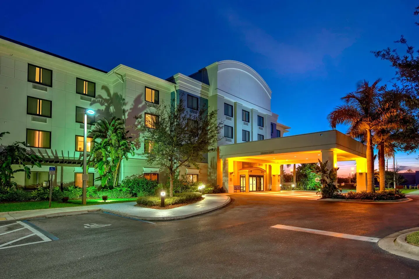 SpringHill Suites by Marriott Naples EXTERIOR