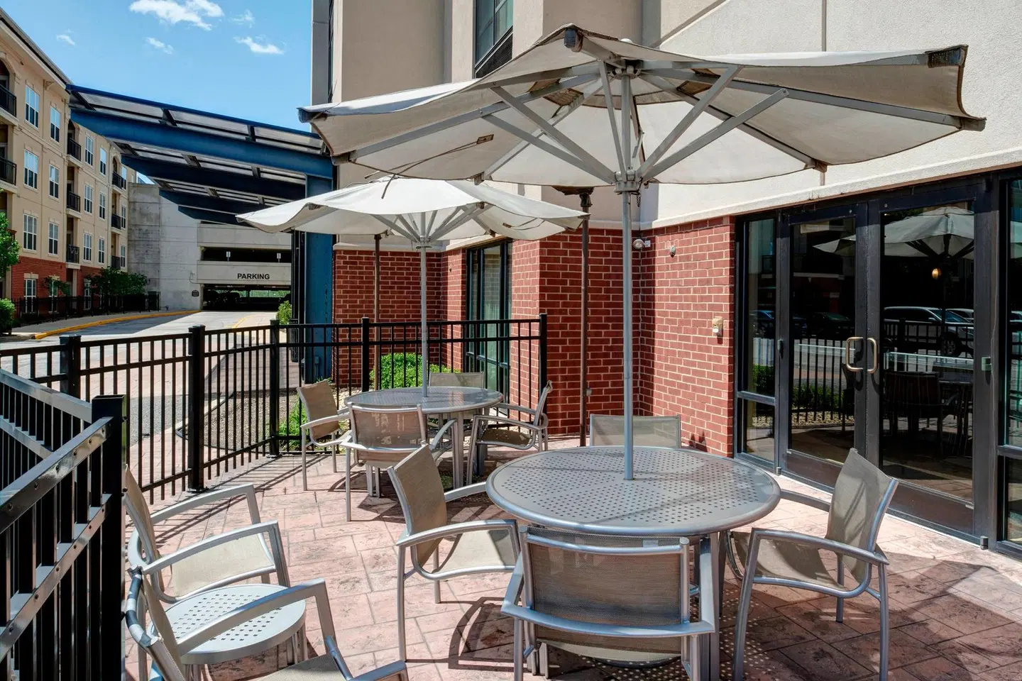 SpringHill Suites by Marriott St. Louis Brentwood Terrasse