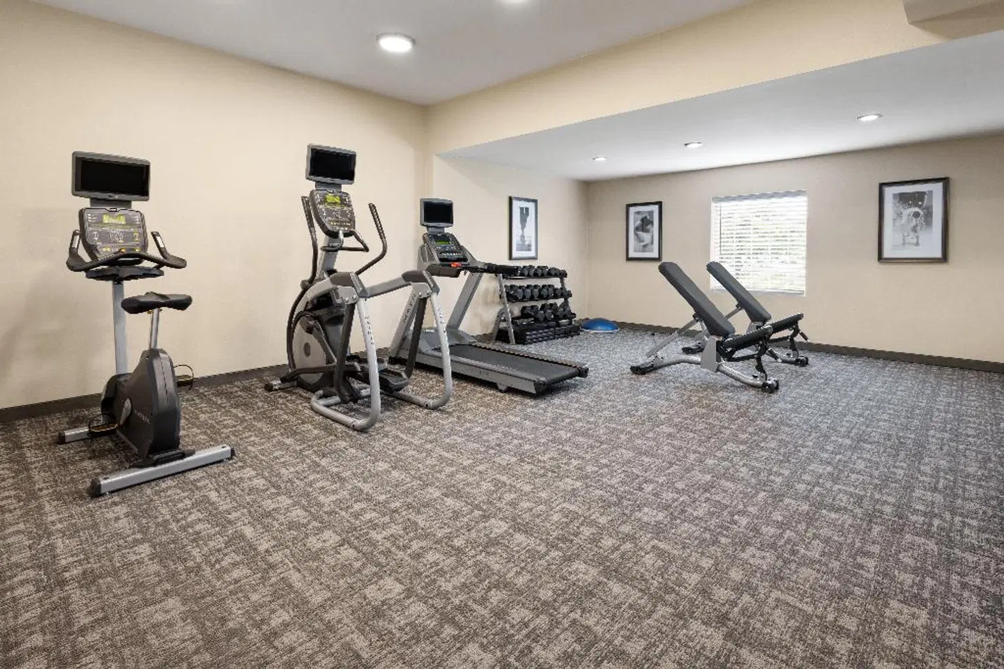 Staybridge Suites Harrisburg Hershey by IHG SPORTS_AND_LEISURE