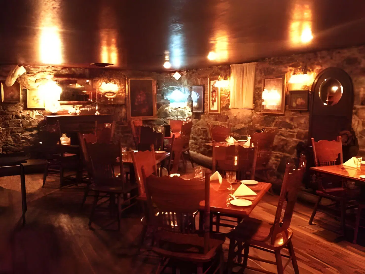 St. Elmo Hotel Restaurant