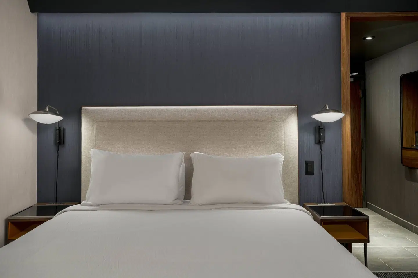 Courtyard By Marriott New Castle ROOM_EXAMPLE