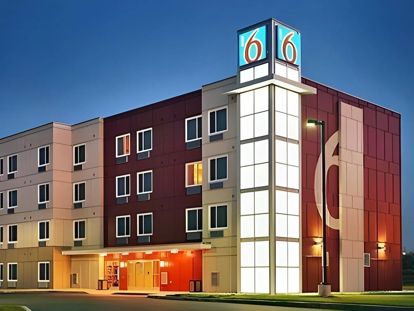 Motel 6 Swift Current, SK EXTERIOR