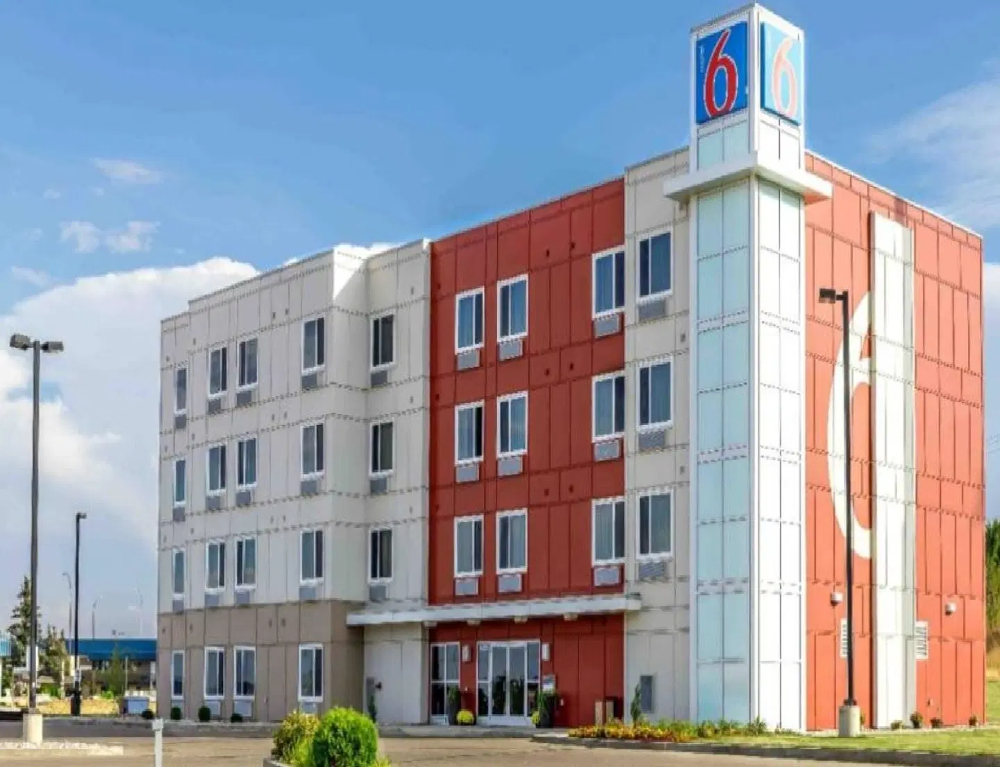 Motel 6 Swift Current, SK EXTERIOR