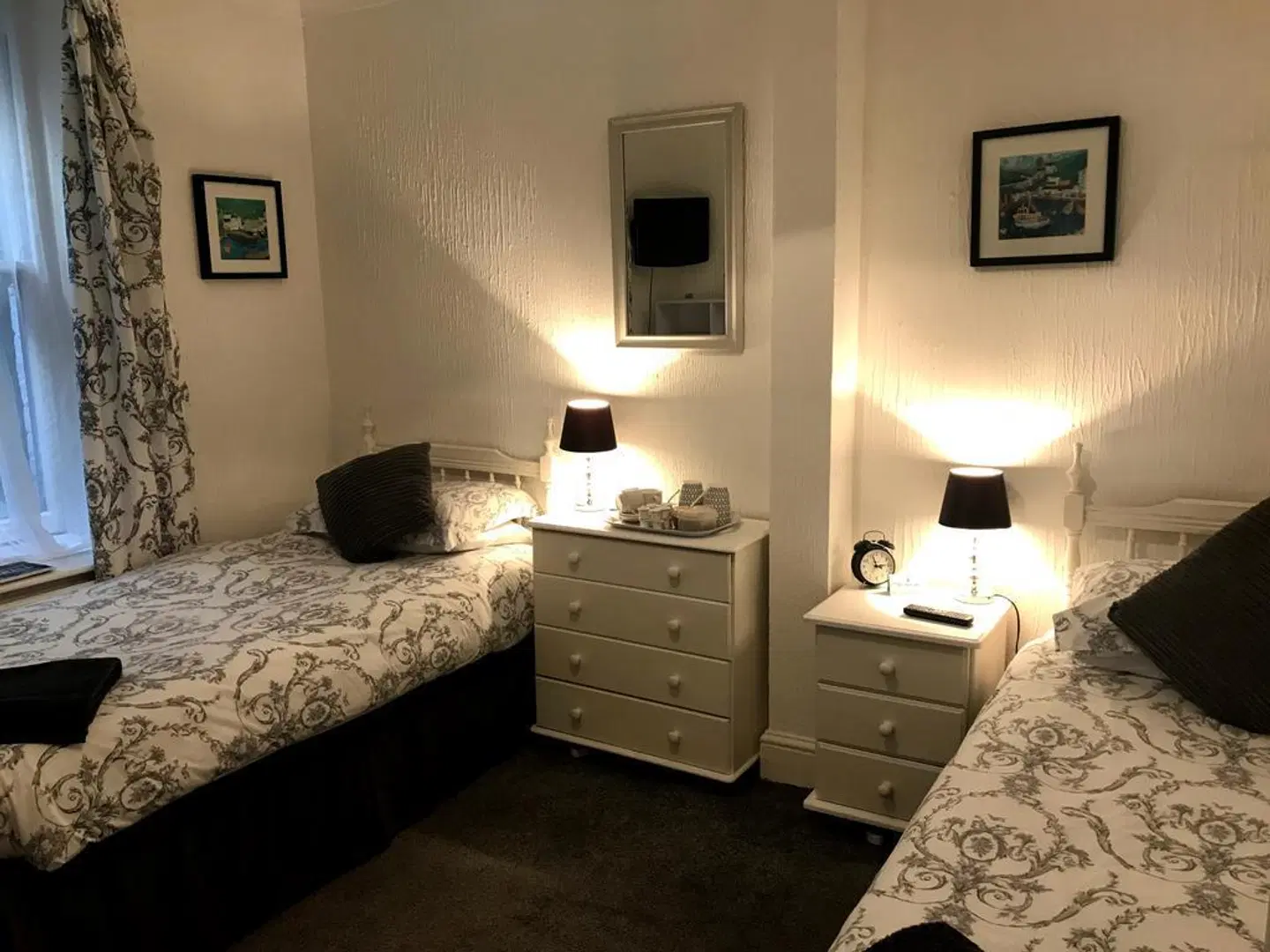Bridgeside Guest House - B&B ROOM_EXAMPLE