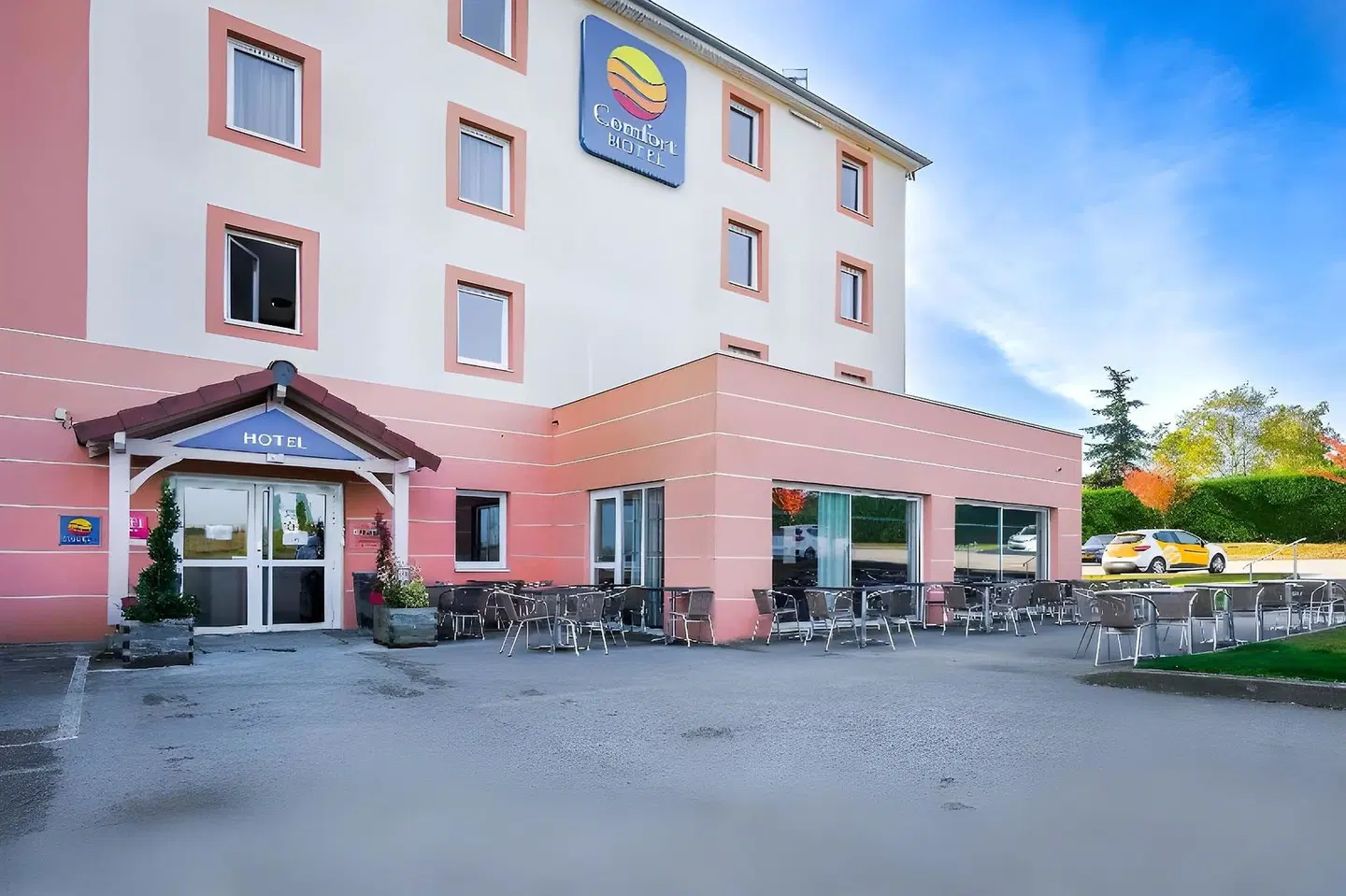 Kyriad Dijon Sud - Longvic EXTERIOR