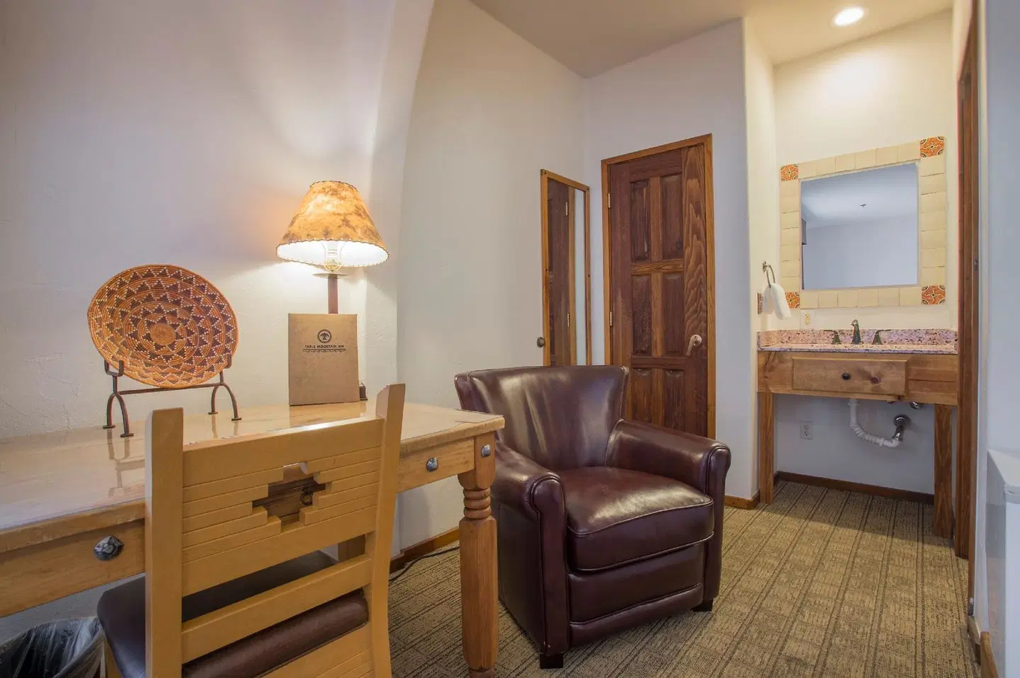 Table Mountain Inn ROOM_EXAMPLE