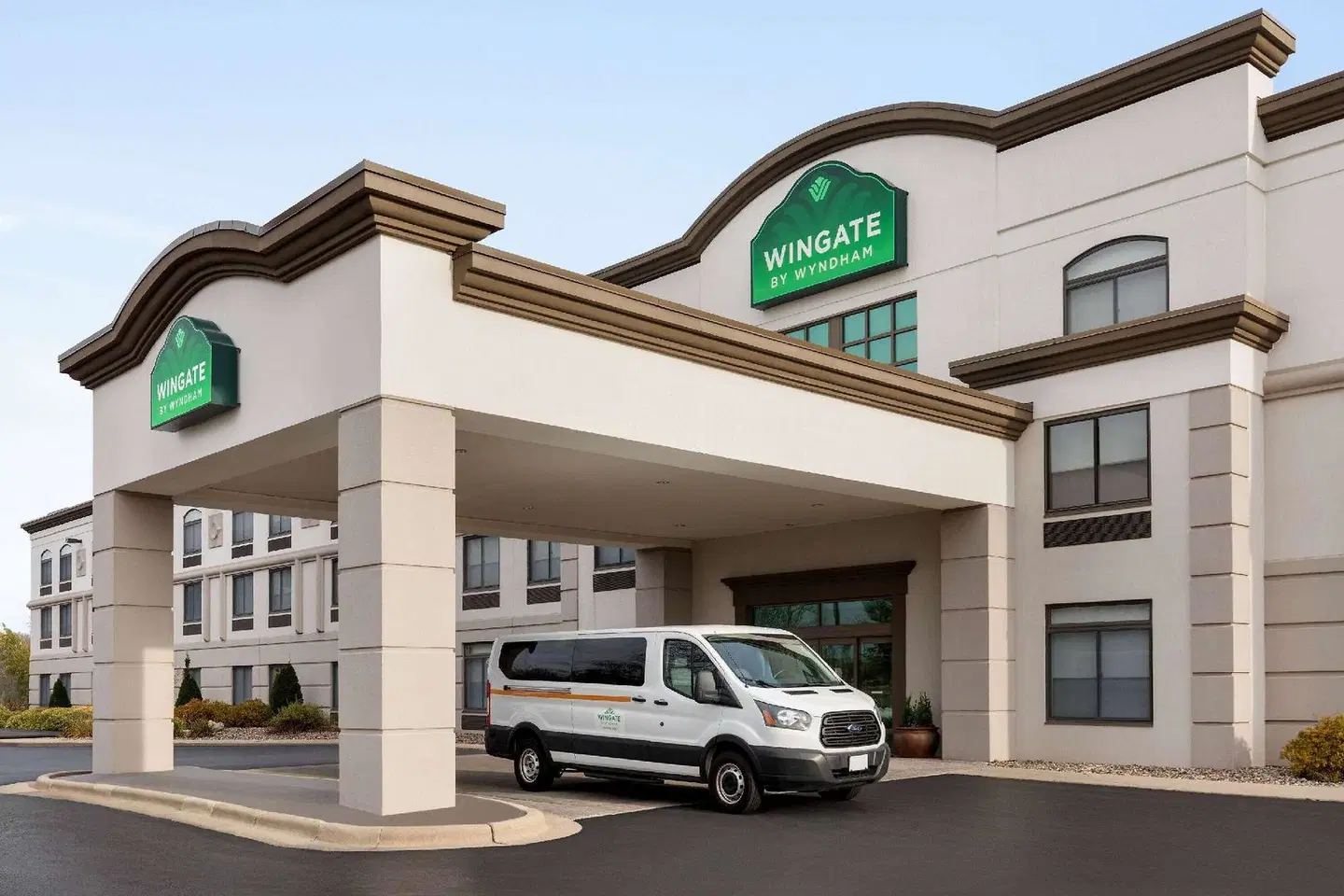 Wingate by Wyndham Green Bay/Airport EXTERIOR