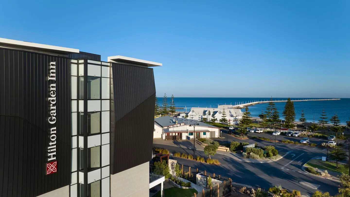 Hilton Garden Inn Busselton EXTERIOR