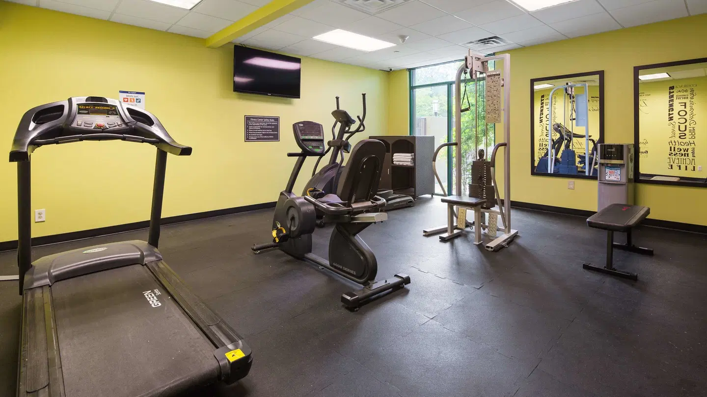 Best Western Plus Birmingham Inn & Suites SPORTS_AND_LEISURE