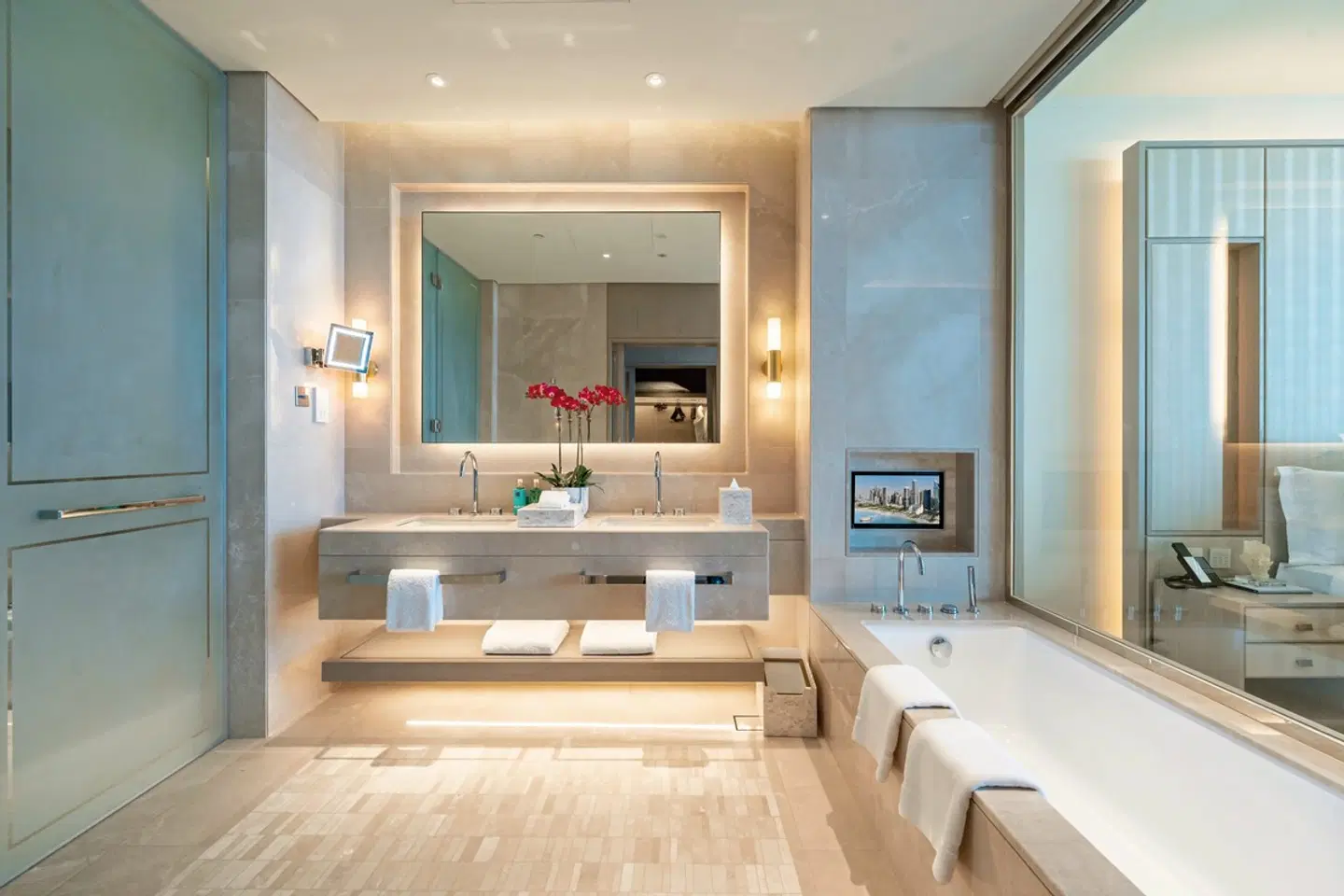 FIVE LUXE JBR Badezimmer