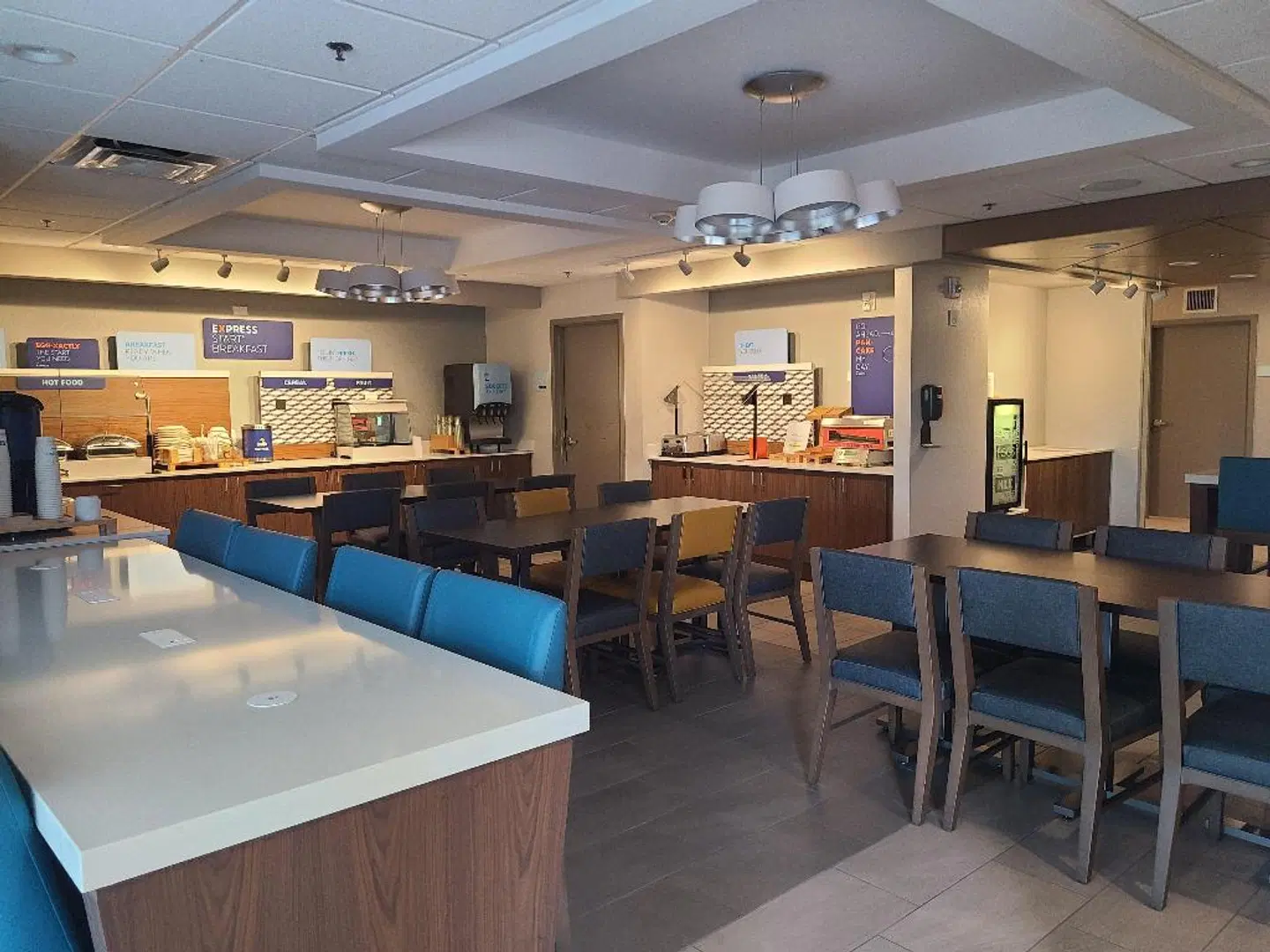 Holiday Inn Express & Suites Ft Lauderdale N - Exec Airport by IHG Bar