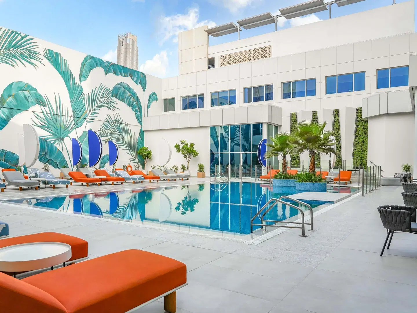 Novotel World Trade Centre Dubai Hotel OUTDOOR_POOL