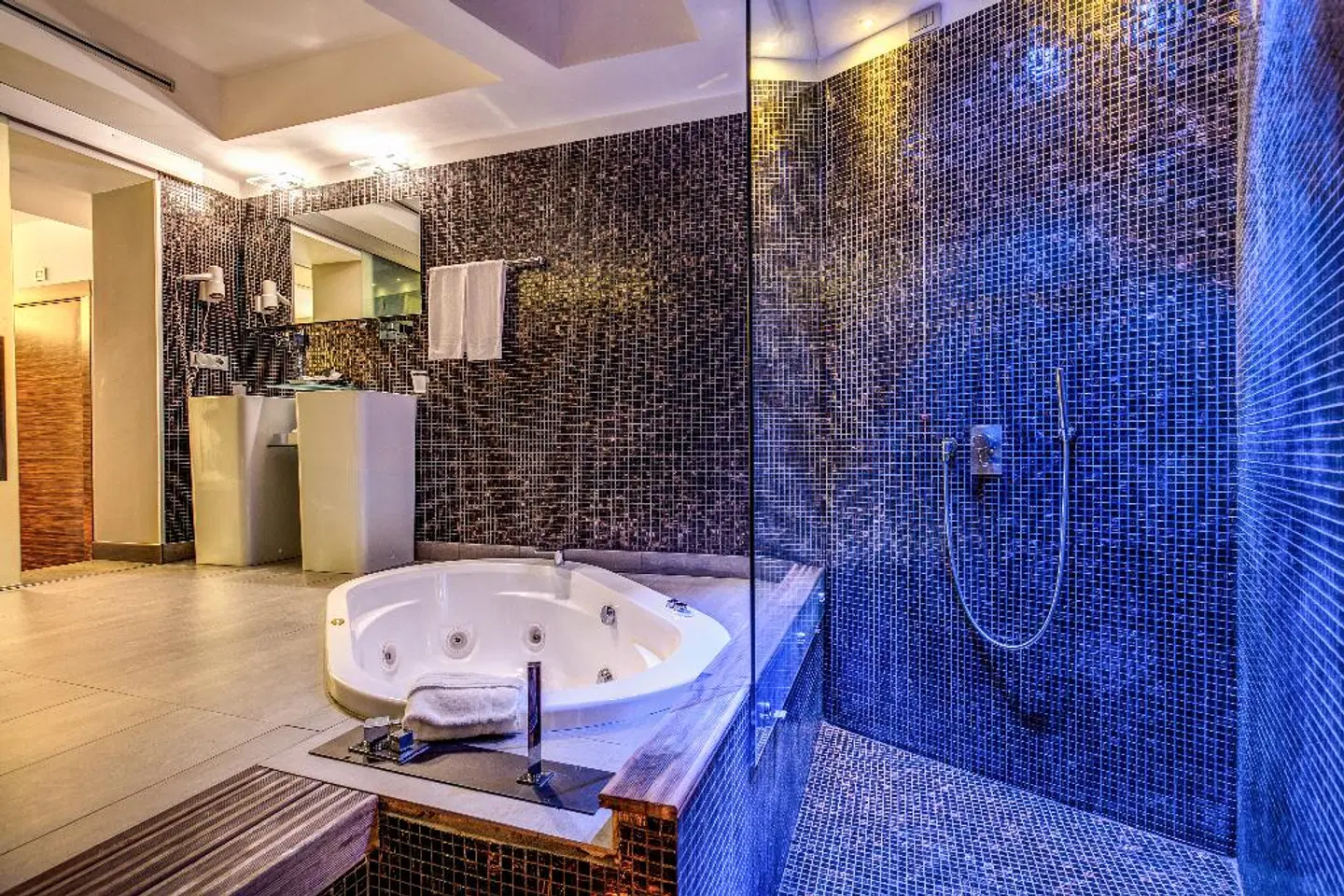 Hotel Trevi Collection Badezimmer