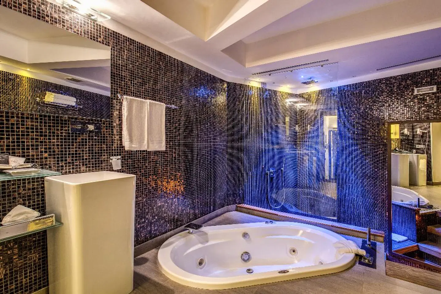 Hotel Trevi Collection Badezimmer