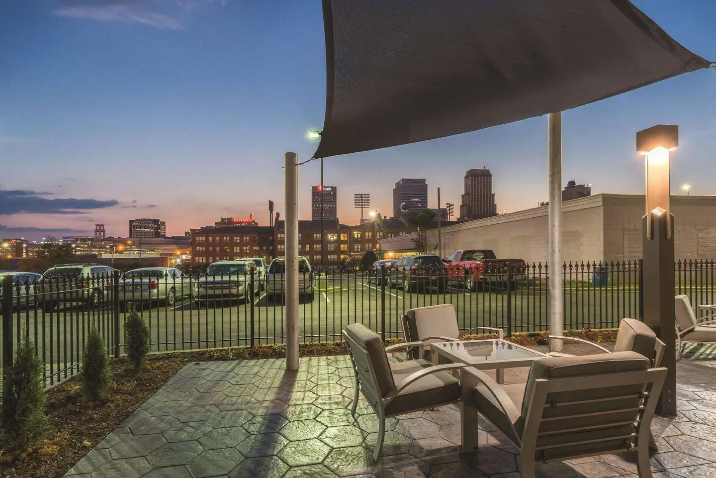 La Quinta Inn & Suites by Wyndham Memphis Downtown Terrasse