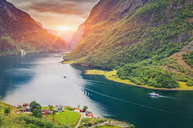 Mit Postschiff und Bahn durch Norwegen LANDSCAPE