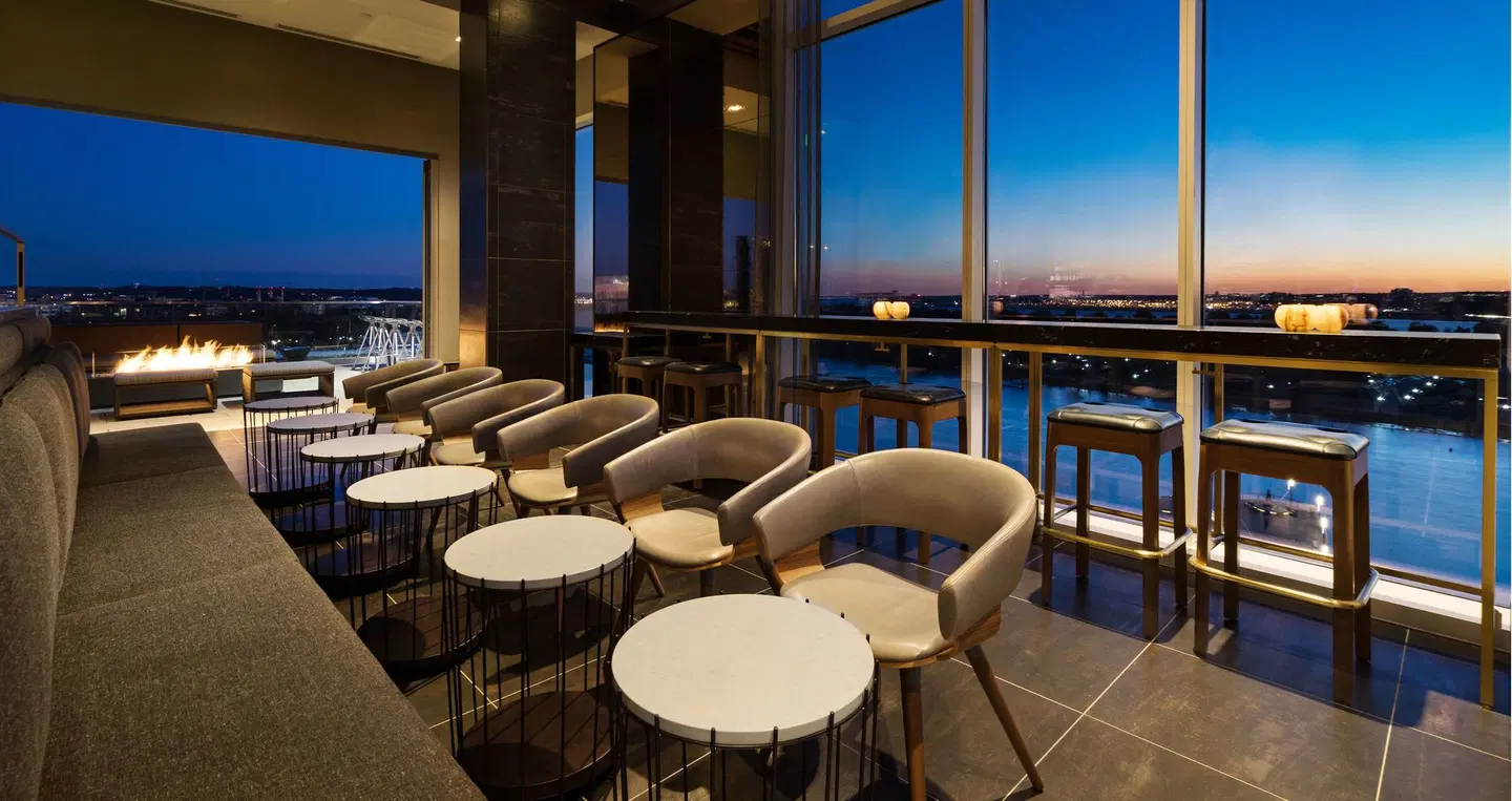 Canopy by Hilton Washington DC The Wharf Bar