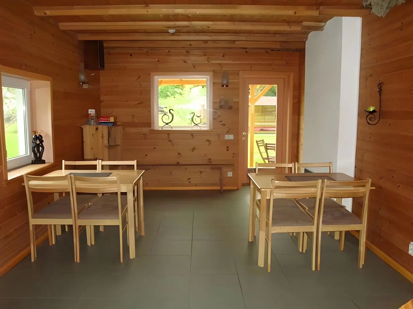 Beltes Street Guest House Restaurant